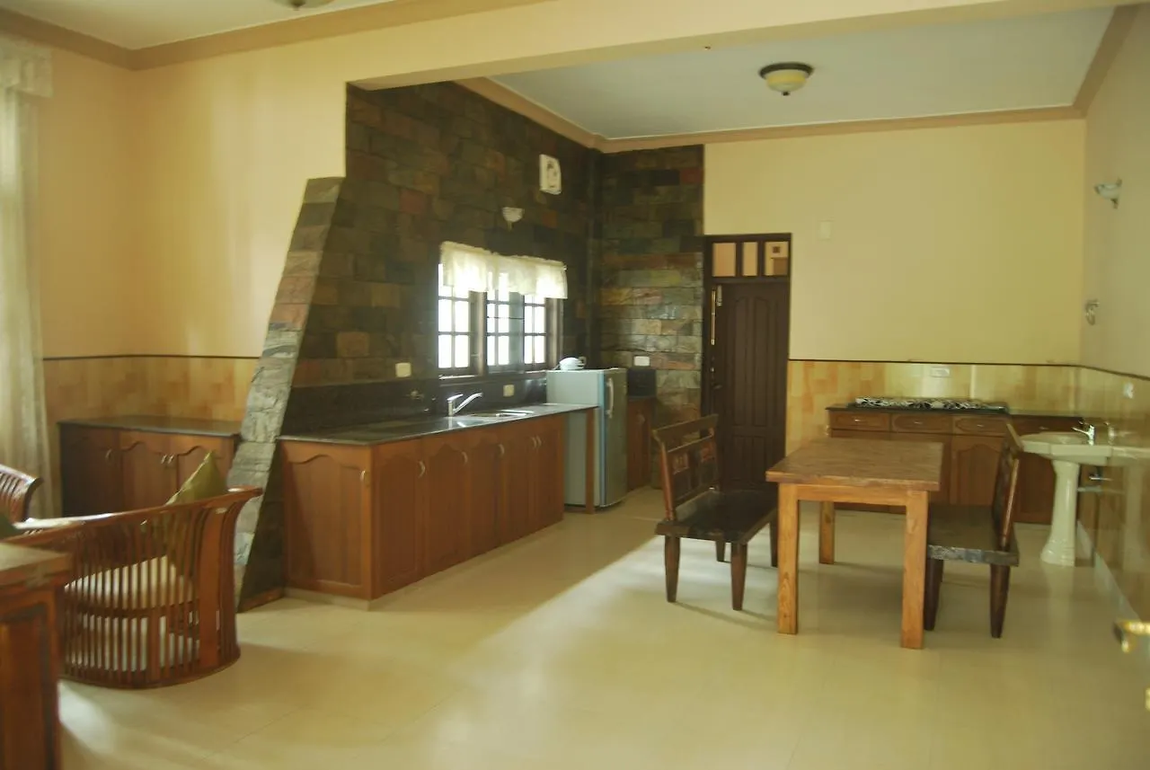 منتجع T Cherry Villa مونار